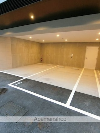 アーバネックス上野元浅草[2LDK/40.52m2]の駐車場