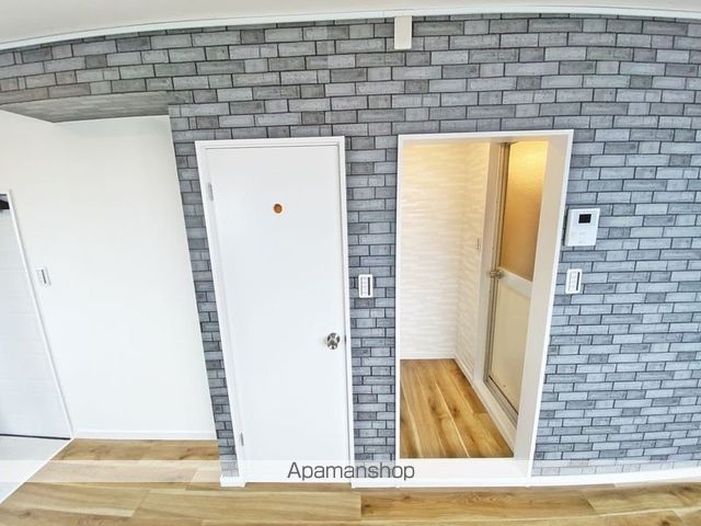 センターアイランドの内装写真