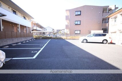 ウェルコート[1R/29m2]の駐車場