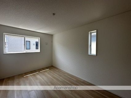 大槻町貸家（仁池向）[4LDK/175.06m2]の内装2