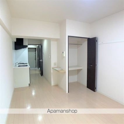 マックヴィラージュ平安[1R/30m2]のリビング・居間