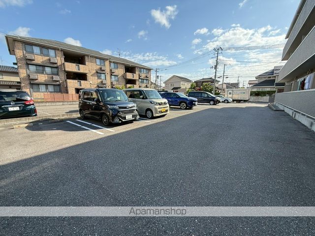 トリリオンのその他写真