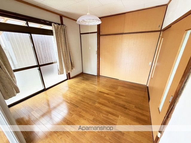 岡山市北区 1階建 築58年の内装写真
