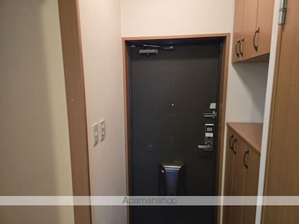 グランディール[1K/33.25m2]の玄関