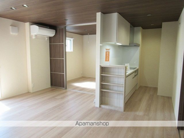 RESUA向中野 A棟の内装写真