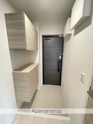 Ｄーカヴェリ本千葉[1LDK/40.74m2]の玄関