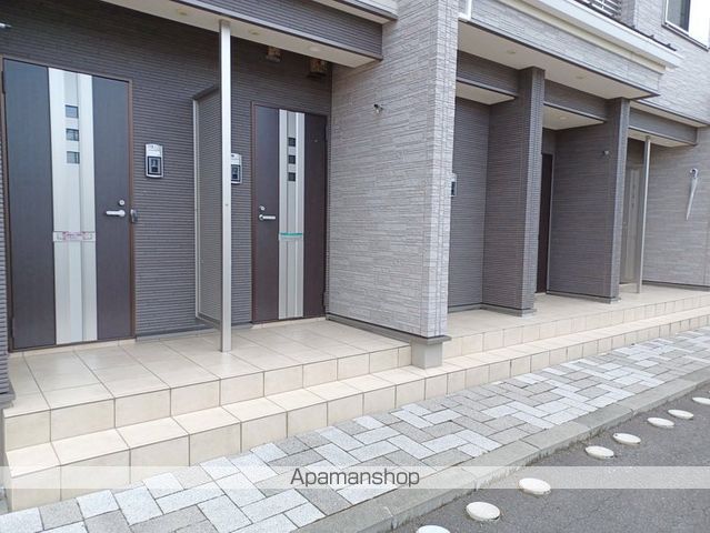 LUMTERE東横の玄関写真