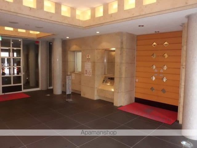 ライオンズタワー仙台広瀬の玄関写真