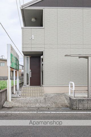 サンフラワー ガーデン A棟の玄関写真