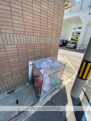 アールズコート本郷の周辺写真