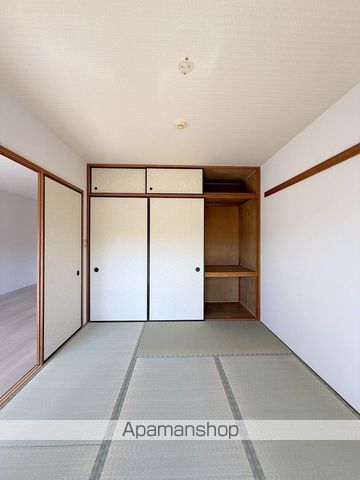 シャンペリー宮崎台の内装写真