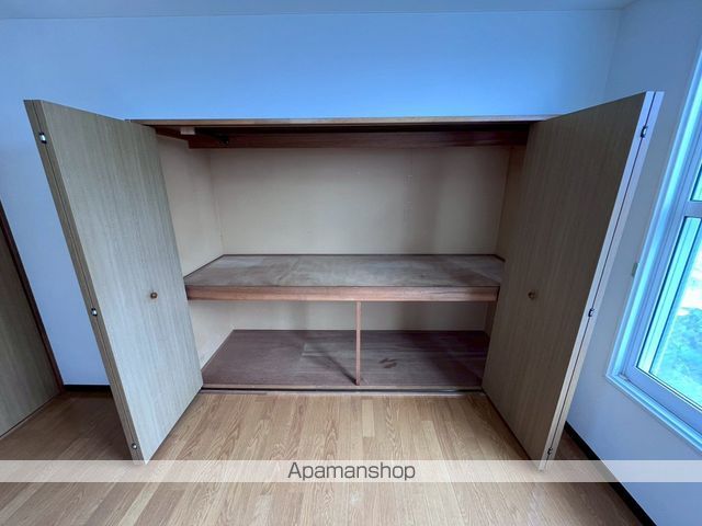 クレセントの内装写真