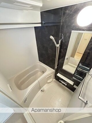 ウエスト　コミタリアⅢ[1LDK/42.59m2]のバス