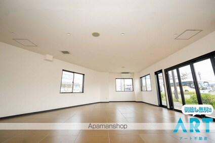 タカラビル[1R/67.68m2]の内装1