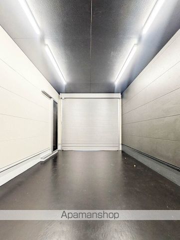 ONE GARAGE NAGAOKAの内装写真