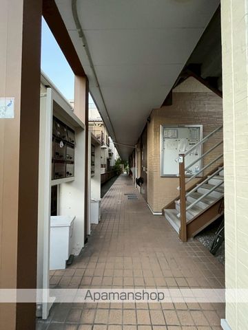 レオパレスサンシンの玄関写真