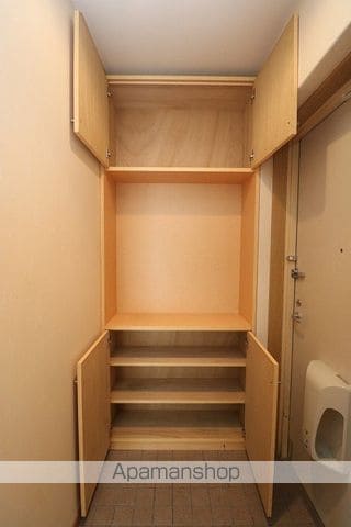 ロイヤルパレスIIの内装写真
