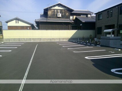 グランシエラⅡ[2LDK/61.14m2]の駐車場