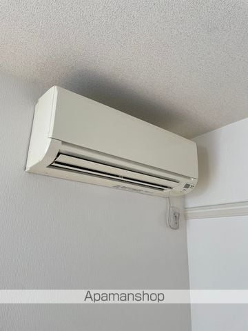 ワラビーの内装写真