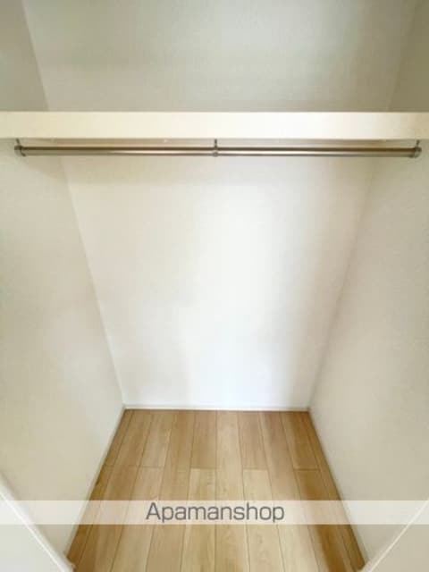 和歌山県和歌山市手平５丁目[1K/26.08m2]の収納