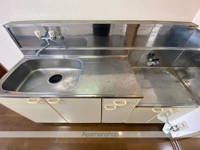 ピュアパレス昭和の内装写真