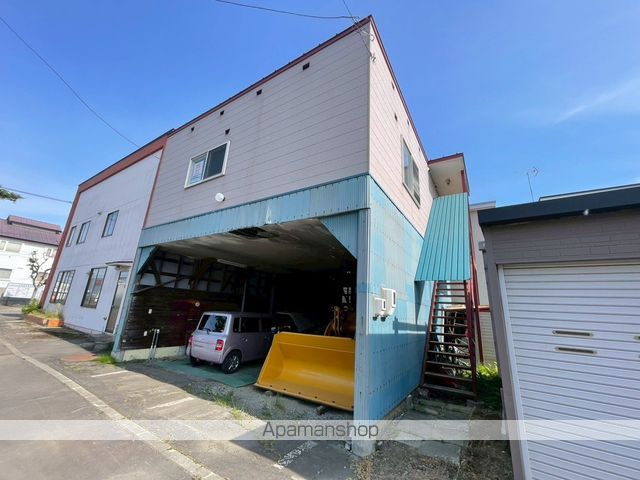 函館本線 深川駅 徒歩26分 2階建 築30年の外観写真