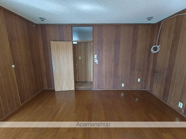 小田急電鉄小田原線 愛甲石田駅 徒歩18分 2階建 築51年の内装写真
