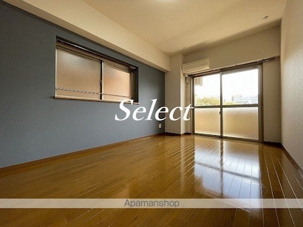 神奈川県横浜市中区弥生町１丁目[1K/29.1m2]のリビング・居間