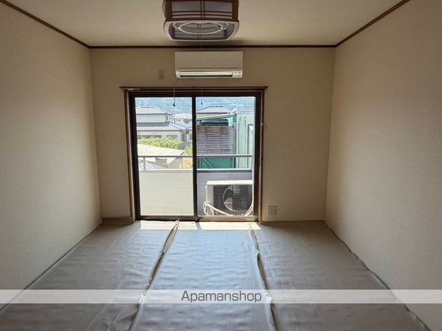 石巻線 万石浦駅 徒歩3分 2階建 築34年の内装写真