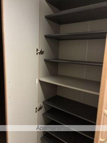 エクセルシオール目黒三田の内装写真