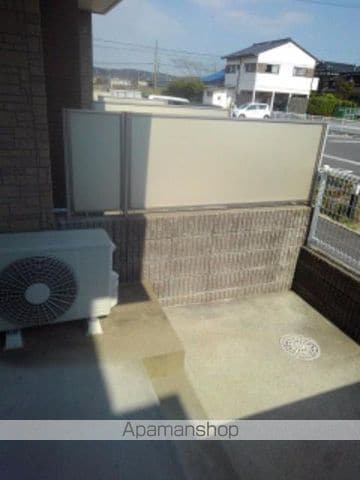 ワイアンドエス Bの内装写真