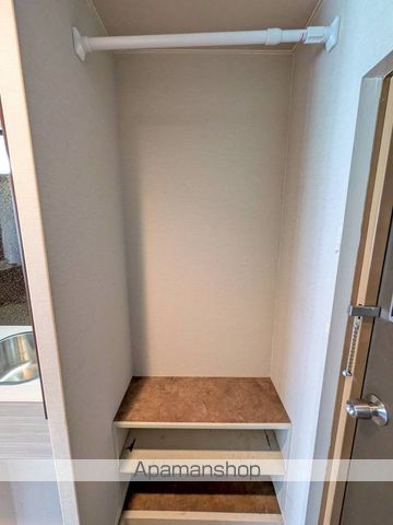 コレクション関目弐番館の内装写真