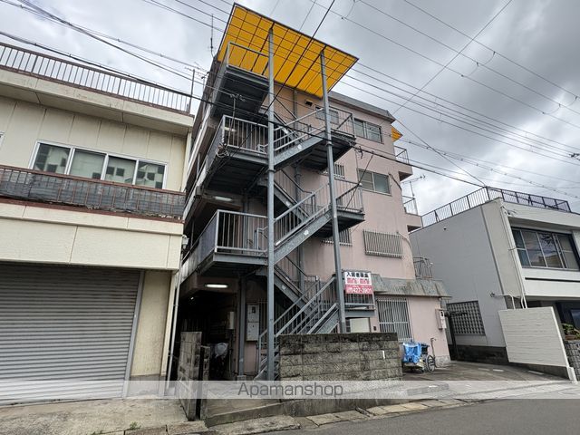 望洋マンションの外観写真