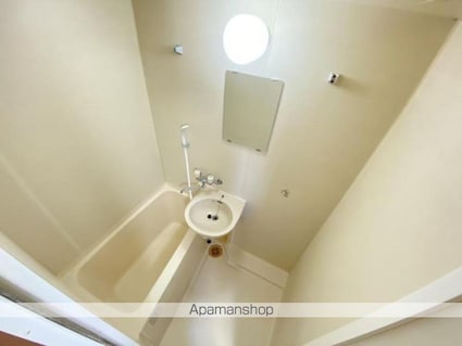 セレナ湊町[1K/37m2]のバス