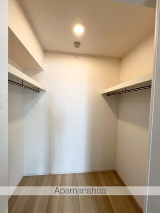 和歌山県和歌山市紀三井寺[1LDK/41.1m2]の収納