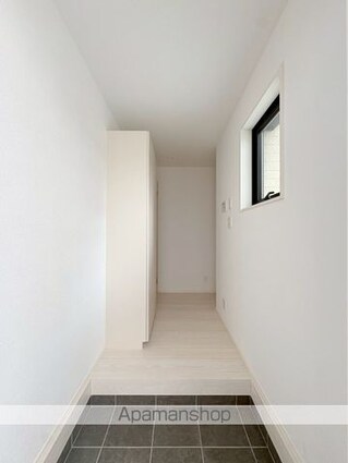 Ｋｏｌｅｔ片倉１０[2SLDK/83.42m2]の玄関