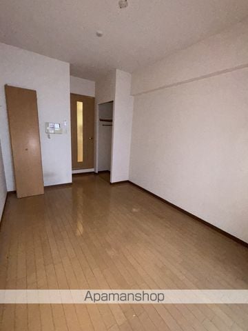 ESLEADDOSHINDAIGOの内装写真