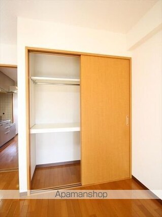 アミスタッド本町[1K/31.38m2]の収納