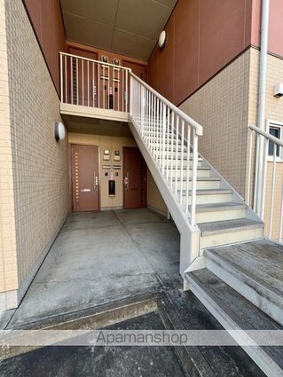 サウザンドタウン　Ｃ棟[1LDK/42.72m2]のエントランス