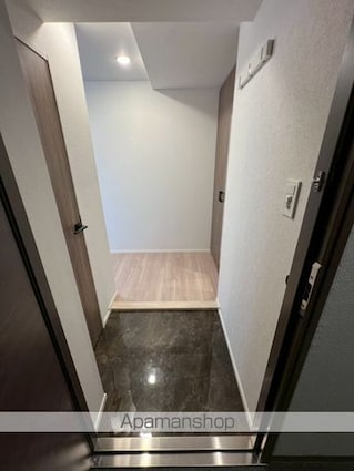 東京都杉並区高円寺南４丁目[2LDK/49.06m2]の玄関