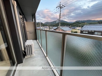 ＬＩＮＮＥＡ　ＭＩＫＵＭＯ[1LDK/40m2]のバルコニー