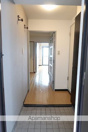 アゼリア明大前[2DK/43.2m2]の玄関