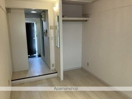 プリュメゾン駒沢[1R/18.46m2]の収納