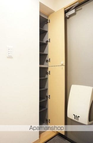 レフィナードの内装写真