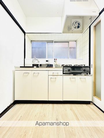中宮2丁目一戸建の内装写真