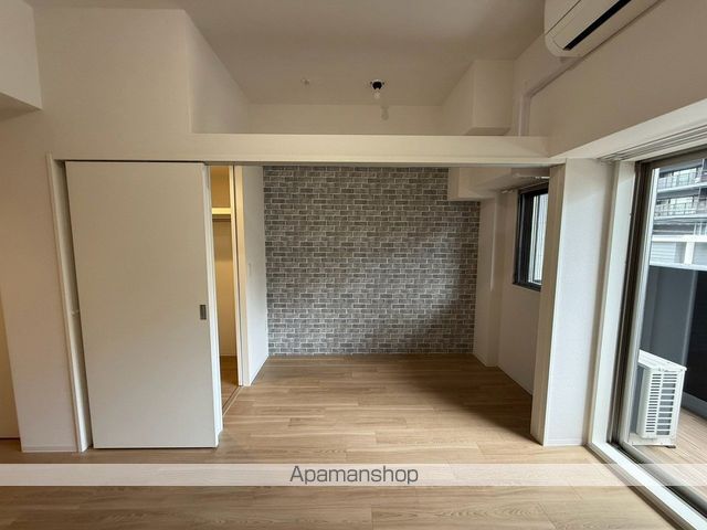 セレニテ谷町四丁目アリエの内装写真