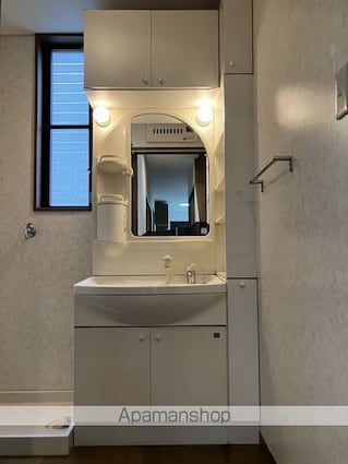 一里山４丁目貸家[6LDK/144.08m2]の洗面所