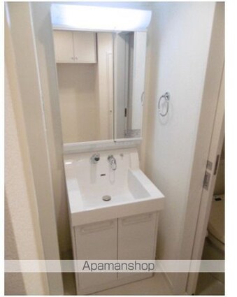 東京都世田谷区用賀４丁目[1K/23.54m2]の洗面所