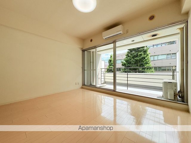 アーバンフラッツ榴ヶ岡の内装写真