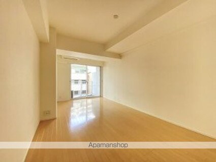 Ｇｒａｃｅ　Ｃｏｕｒｔ　Ｍｅｇｕｒｏ[1K/30.35m2]のリビング・居間1